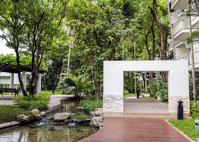فندق The Park Nine Srinakarin 4*